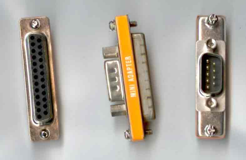 Mini gender changer DB25f to DB9m